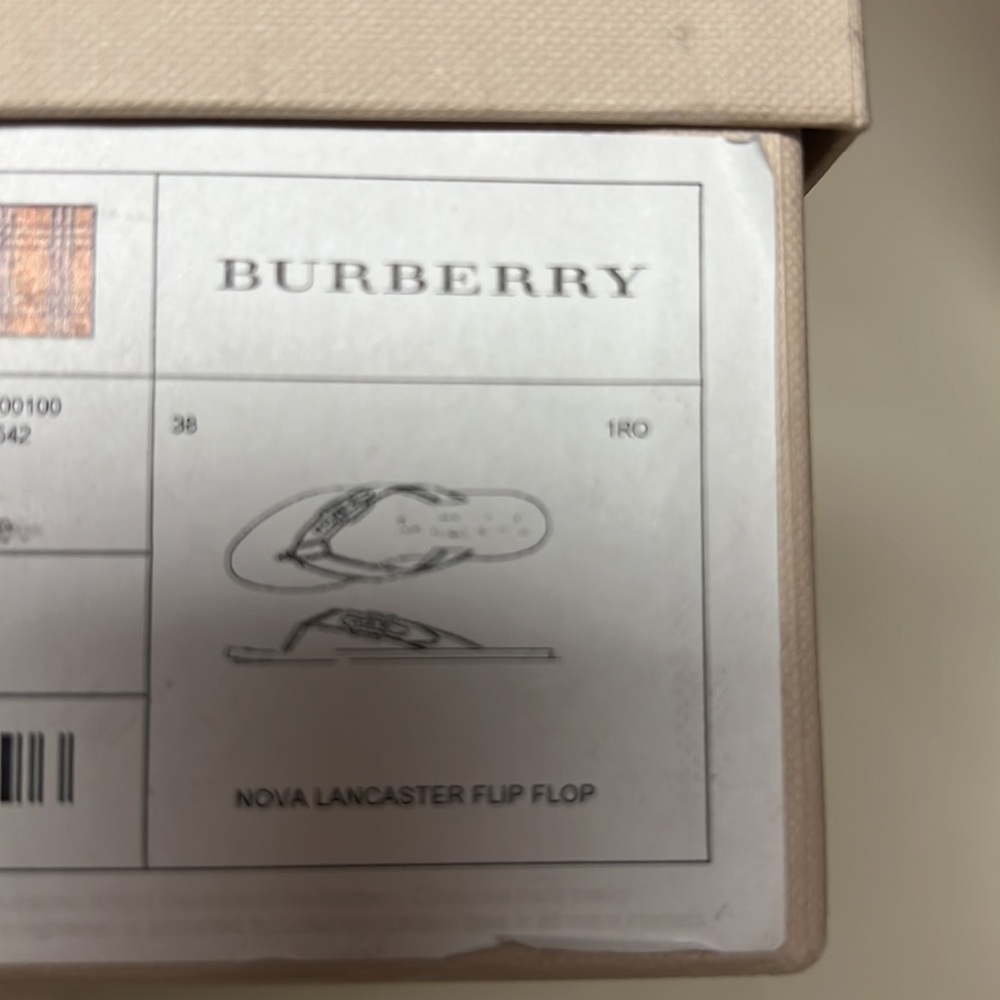 BURBERRY NOVA LANCASTER FLIP FLOP SIZE 38 NEW - Picture 9 of 9